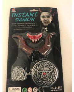 Halloween - Instant Demon Kit (CBH1124)